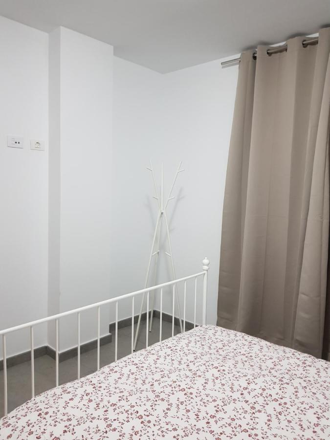 Apartamento Privado En Una Zona Tranquila Y Proxima Al Aeropuerto Tf Norte Y A La Ciudad De San Cristobal De La Laguna . Kültér fotó